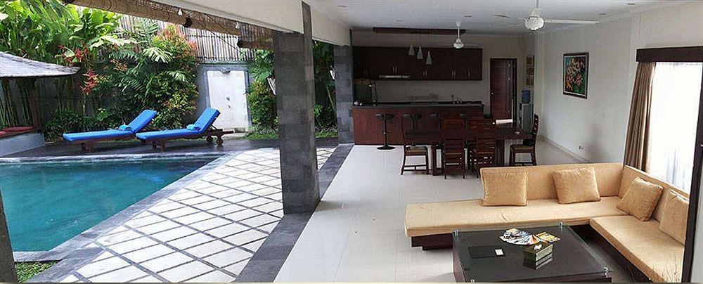 Villa Fanisa กูตา ภายนอก รูปภาพ