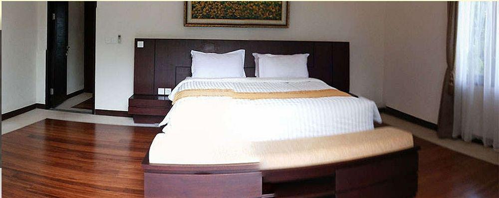 Villa Fanisa กูตา ภายนอก รูปภาพ